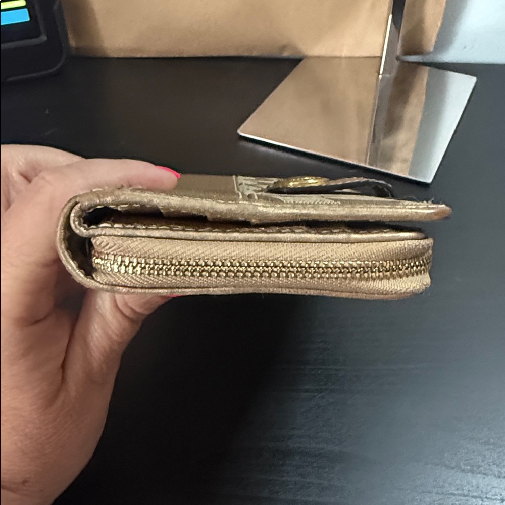 Coach Signature Stripe full zip wallet with interior legacy lining - Picture 8 of 12